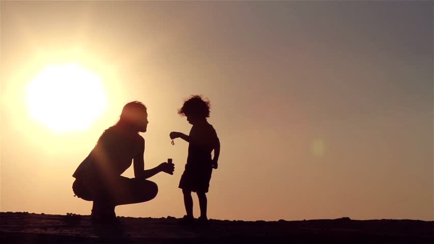 What does the journey of strength look like for single parent women?