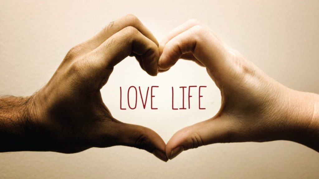 How can embracing impermanence and love help in living life to the fullest?