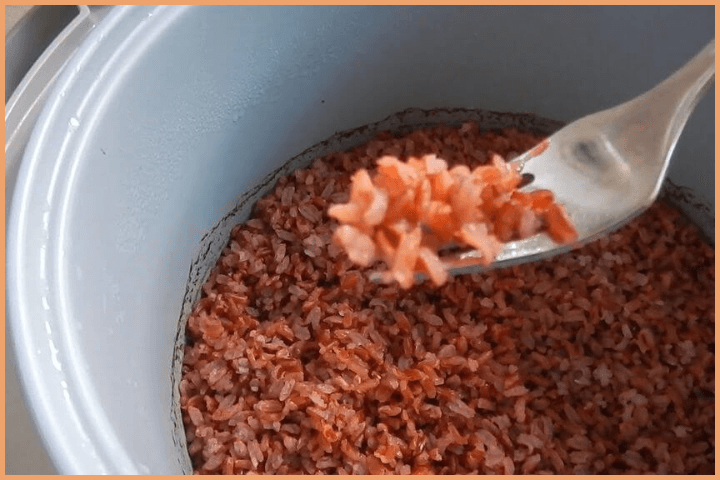 Check whether the rice is cooked