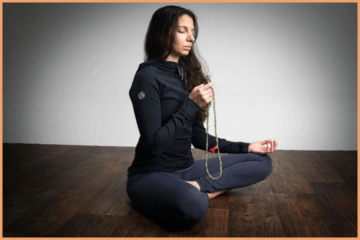 Practice meditation with beads