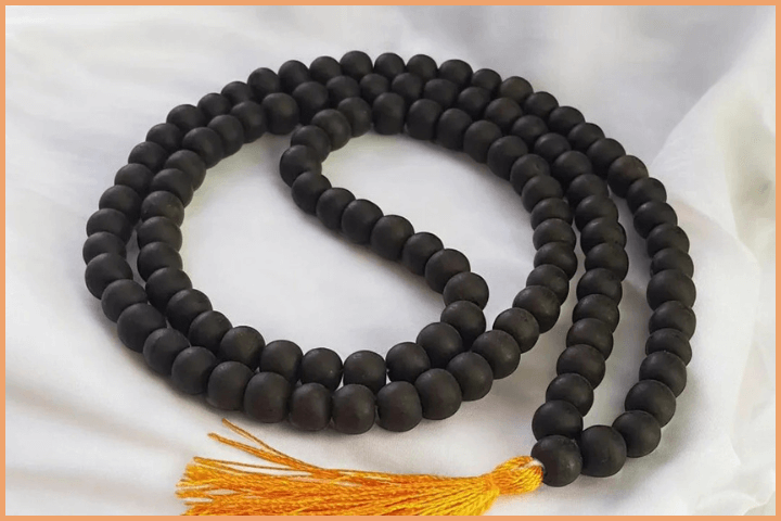 Who Can Wear Karungali Malai (2)