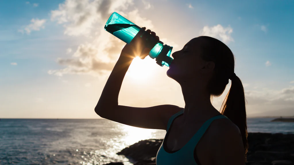 How does drinking water in the morning boost your health?