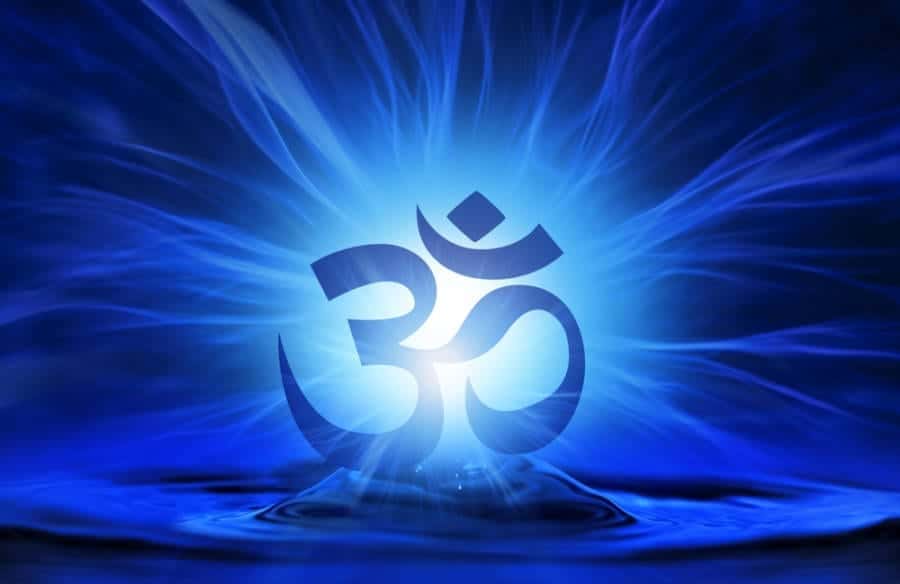 How does listening to the inner Om lead to spiritual growth?